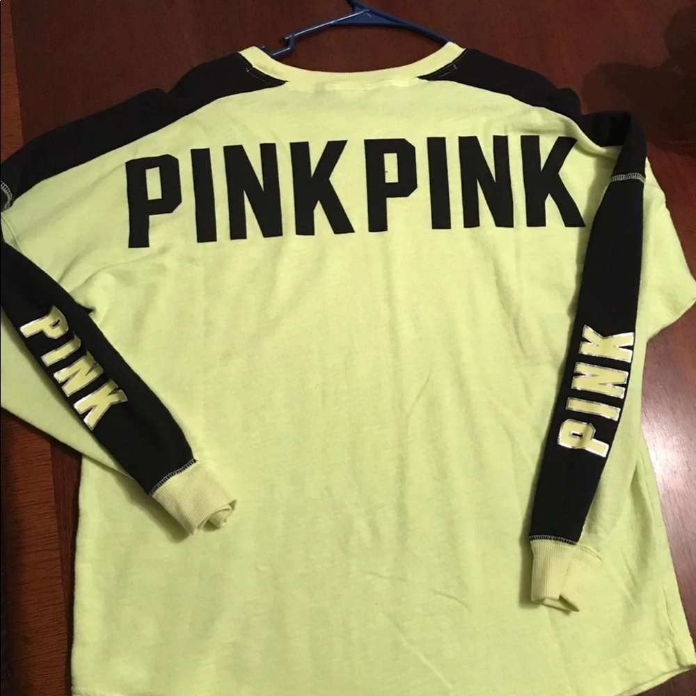 Long sleeve sweater type shirt